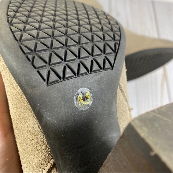 Very Volatile Enchanted Tassel Suede Leather Boot 8.5 - Picture 5 of 10